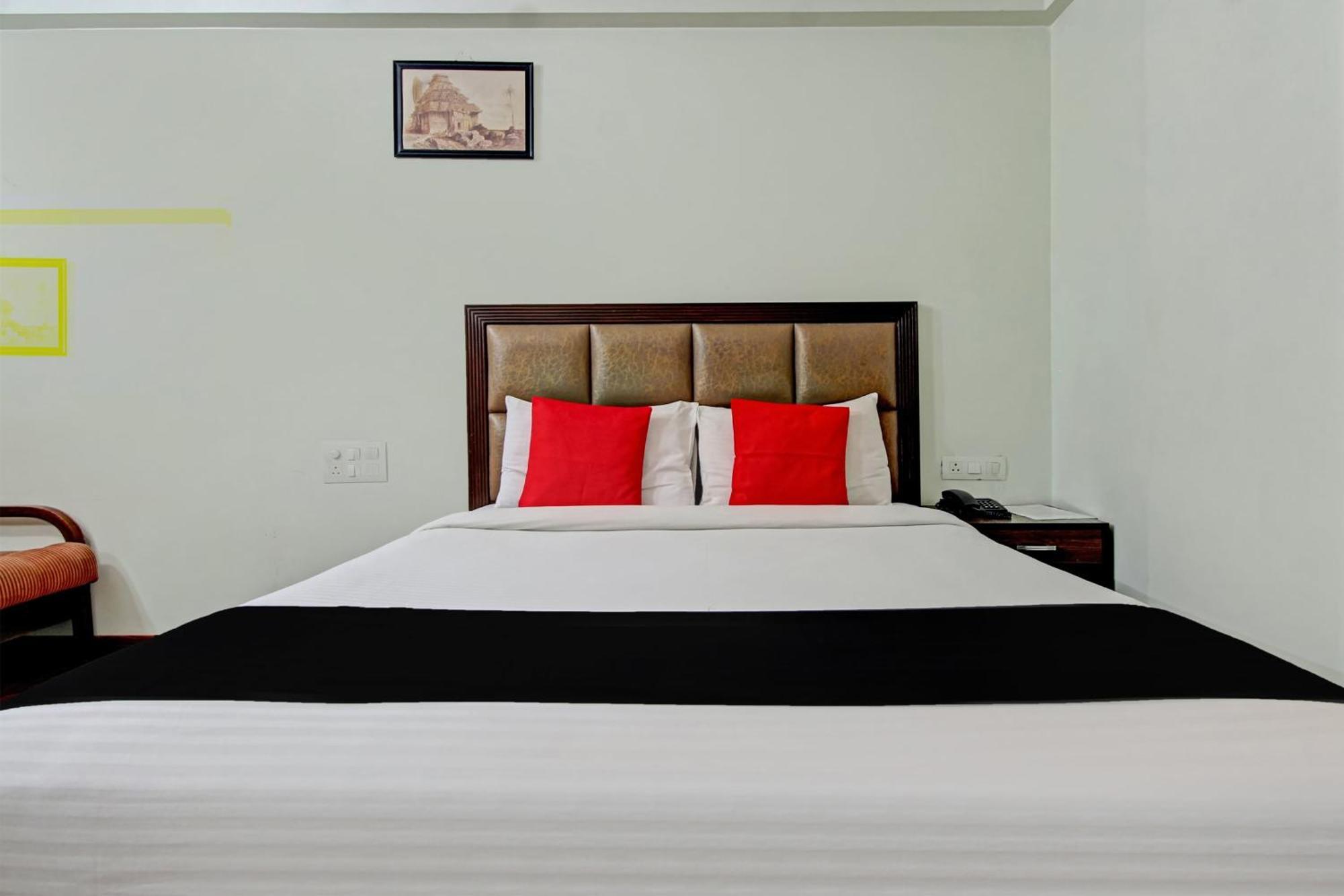 Capital O Sri Krishna Suites Near 7D Voyage Bangalore Exterior foto