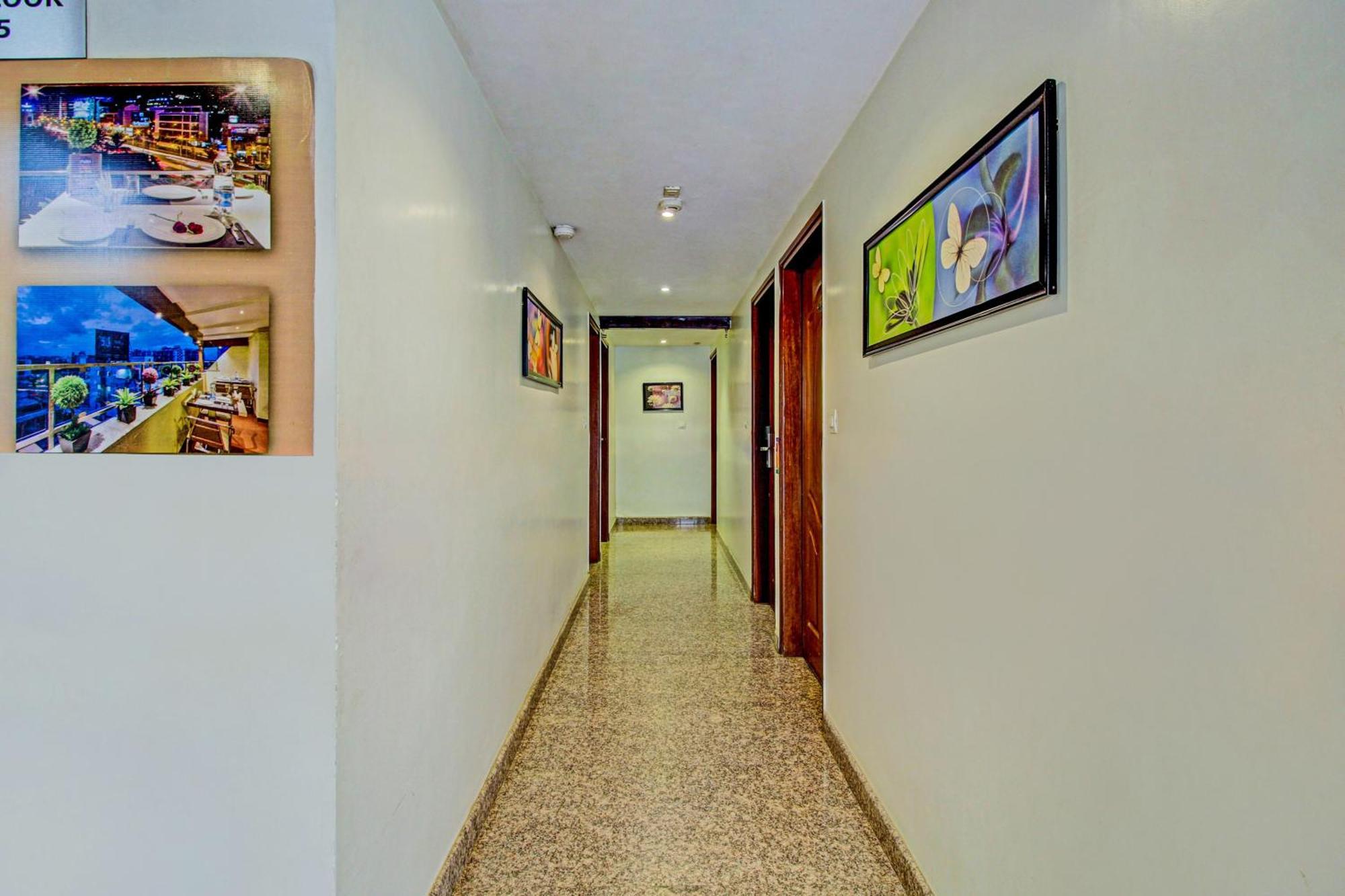 Capital O Sri Krishna Suites Near 7D Voyage Bangalore Exterior foto