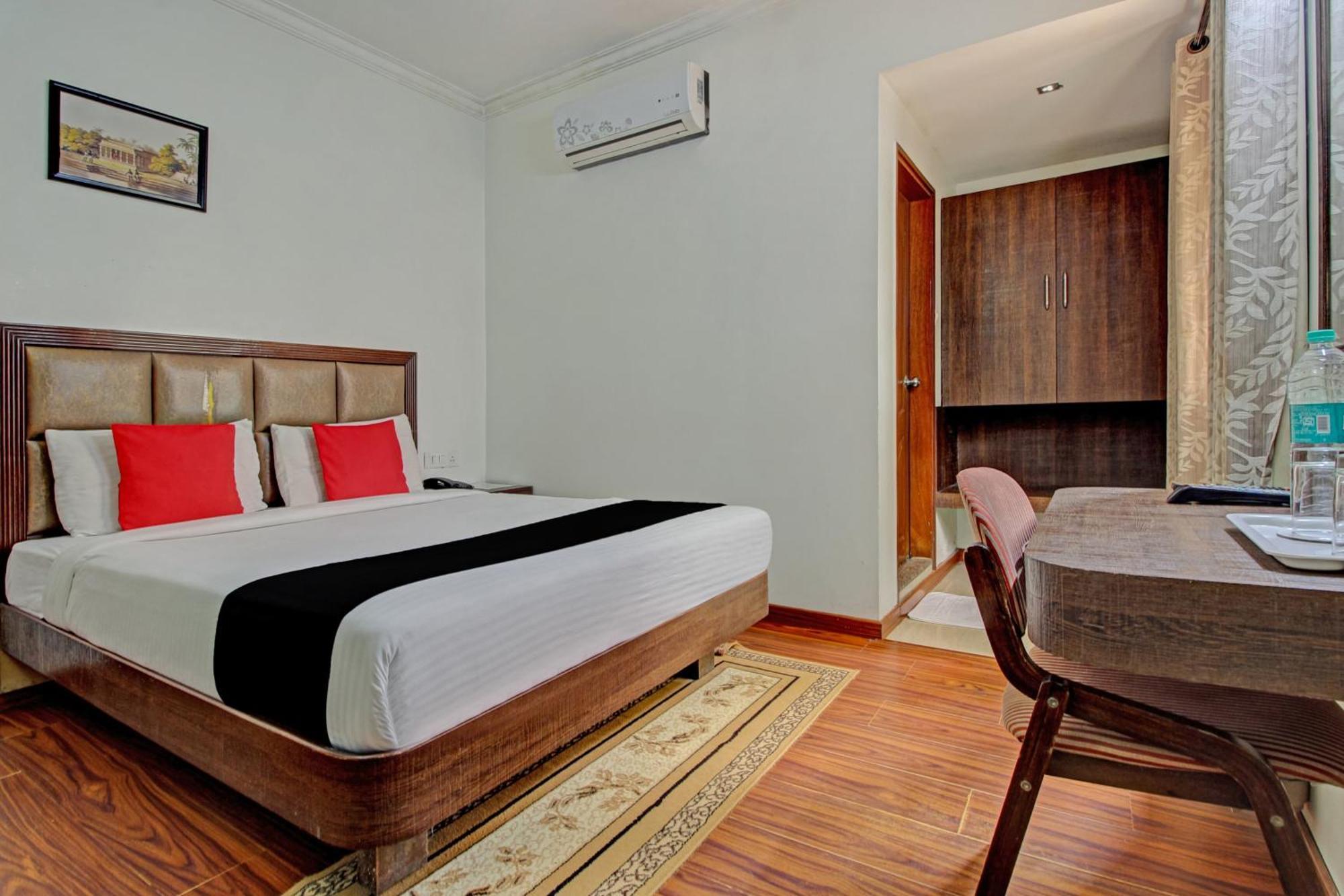 Capital O Sri Krishna Suites Near 7D Voyage Bangalore Exterior foto